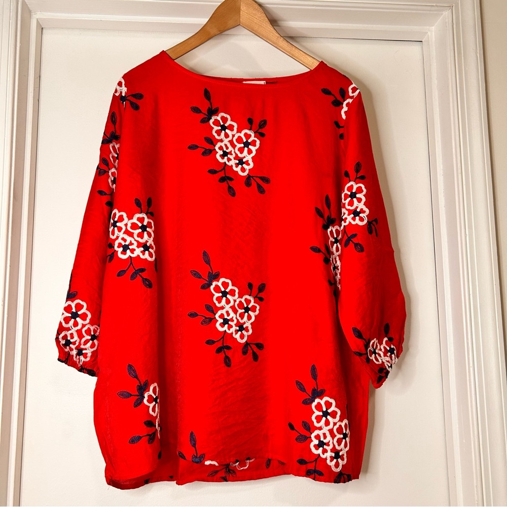 Kindred Floral Embroidered Plus Size Blouse - Size 3X - Picture 2 of 11